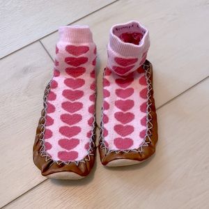Hannah Andersson slippers